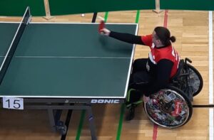 Hier: Sammy wartet auf den richtigen Ball für den nächsten Topspin (Foto: Privat)